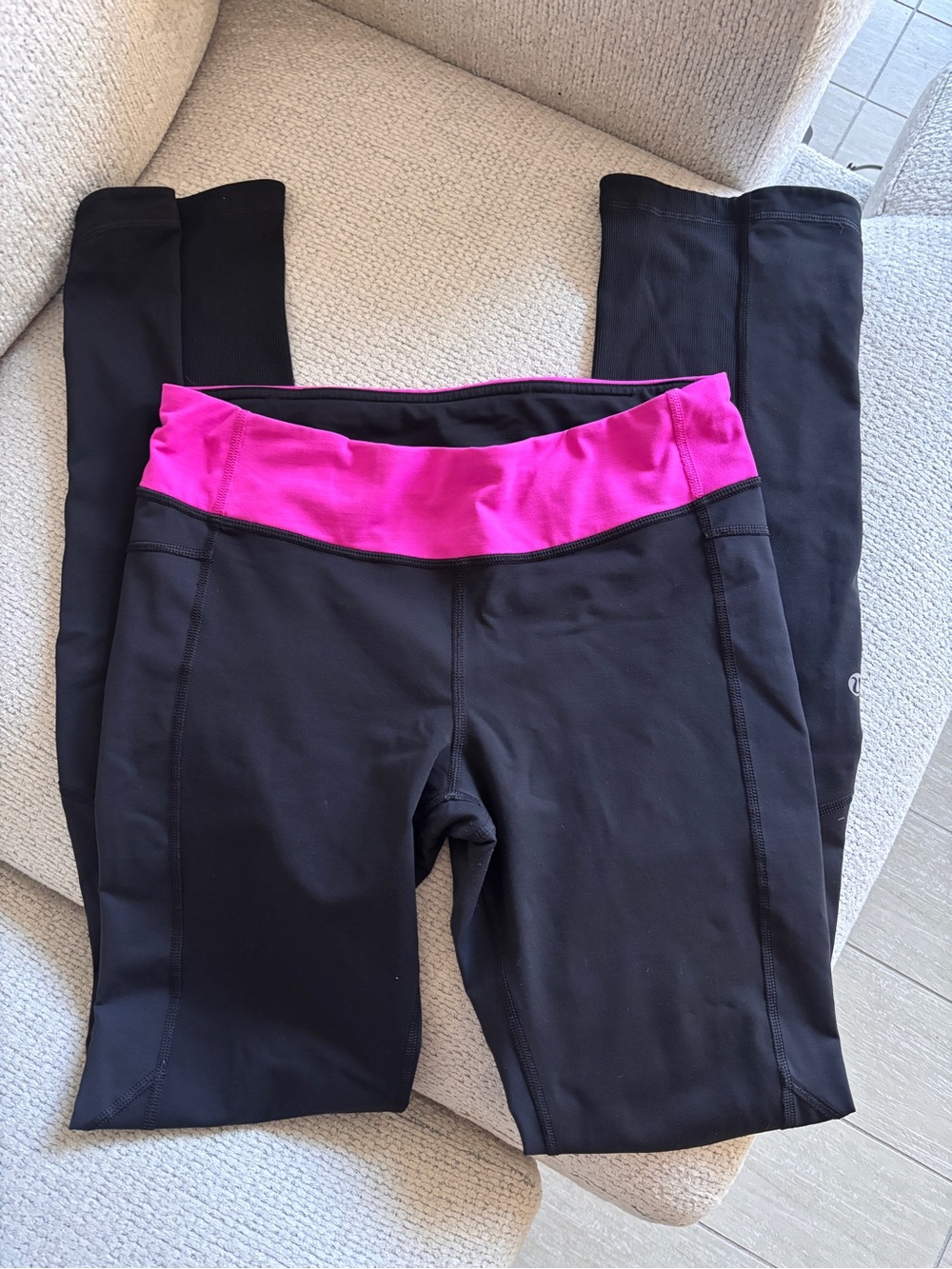 Vintage Lululemon Black Hot Pink Leggings Size 8 Y2K
